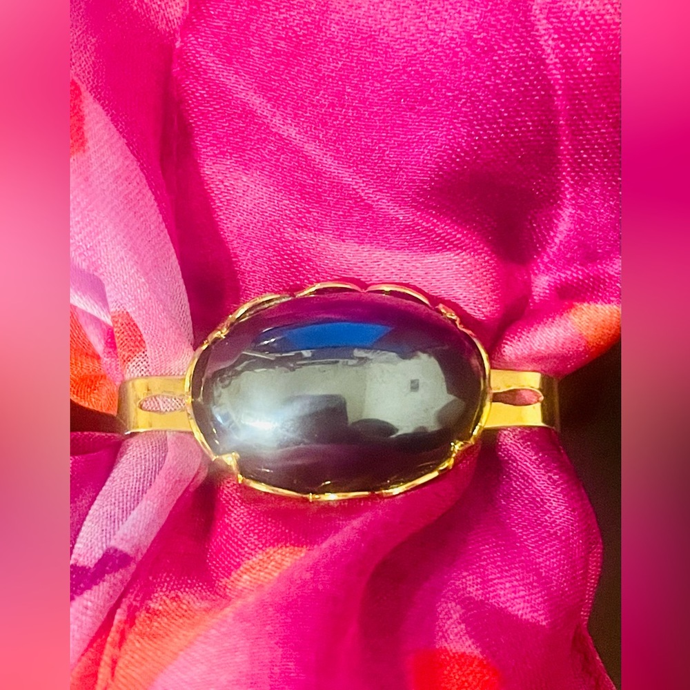 Vintage Hematite and Gold Hinged Scarf Clip